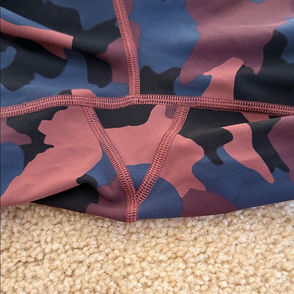 lululemon women’s size 12 - Picture 4 of 4